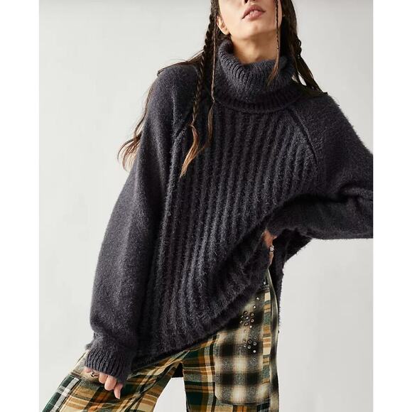 Free People Gray Big City Oversized Sweater size medium - Picture 1 of 6